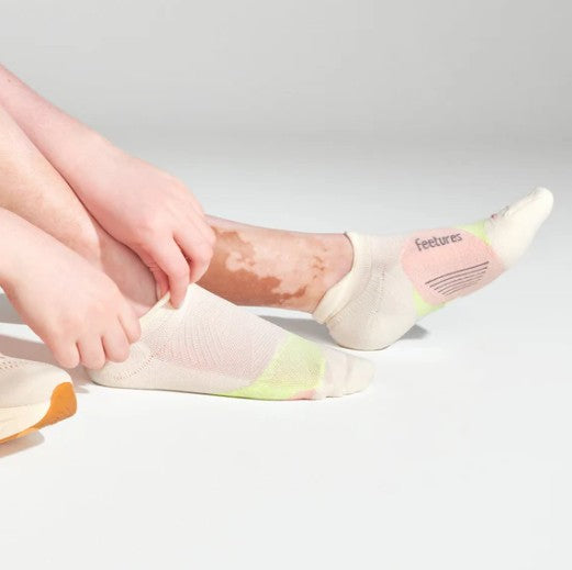 FEETURES ELITE LIGHT CUSHION NO-SHOW TAB - SANDY MELON