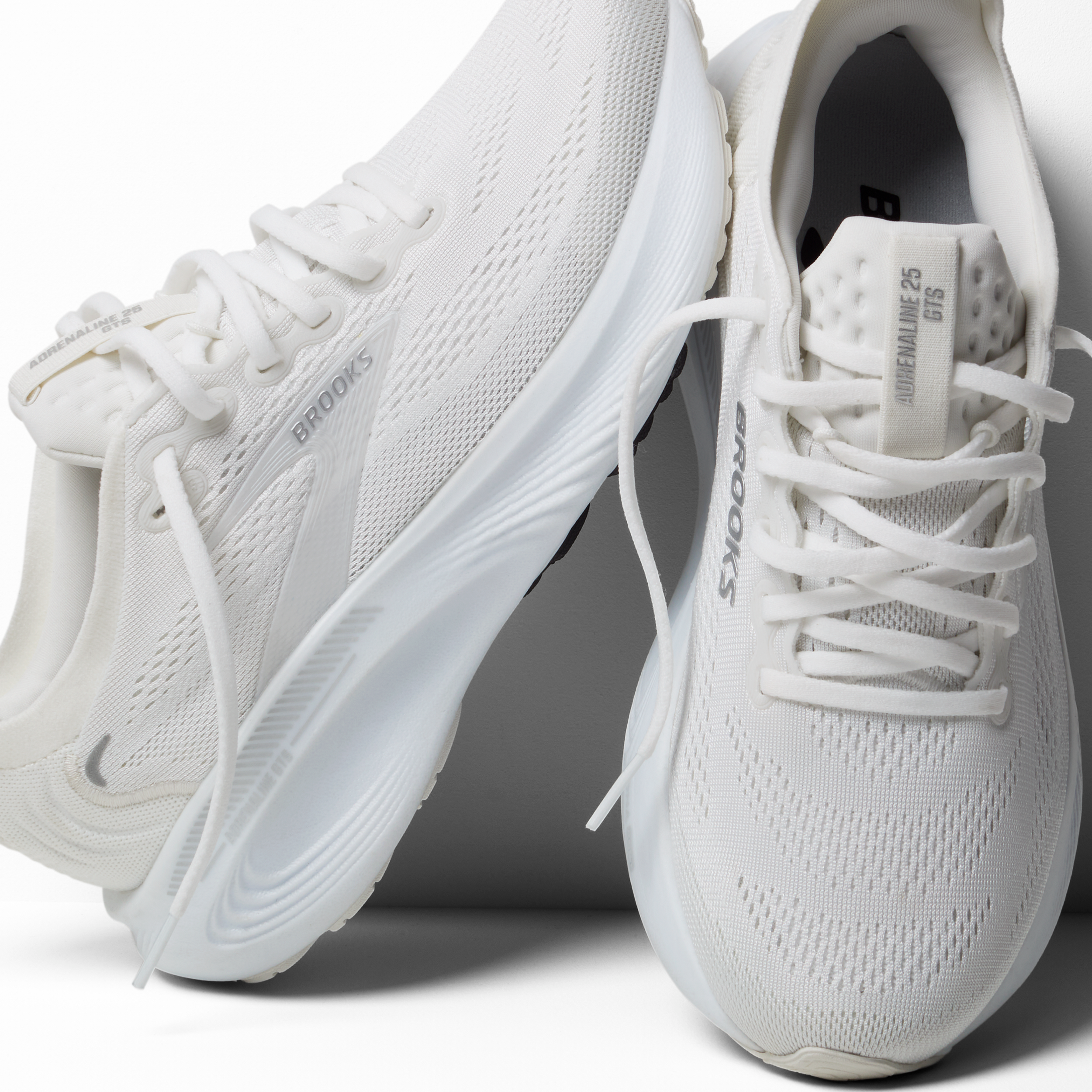 BROOKS ADRENALINE GTS 25 (REGULAR WIDTH) WOMENS