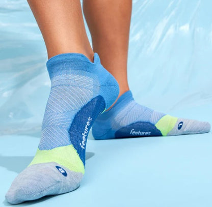 FEETURES ELITE LIGHT CUSHION NO-SHOW TAB  - BAHAMA BLUE