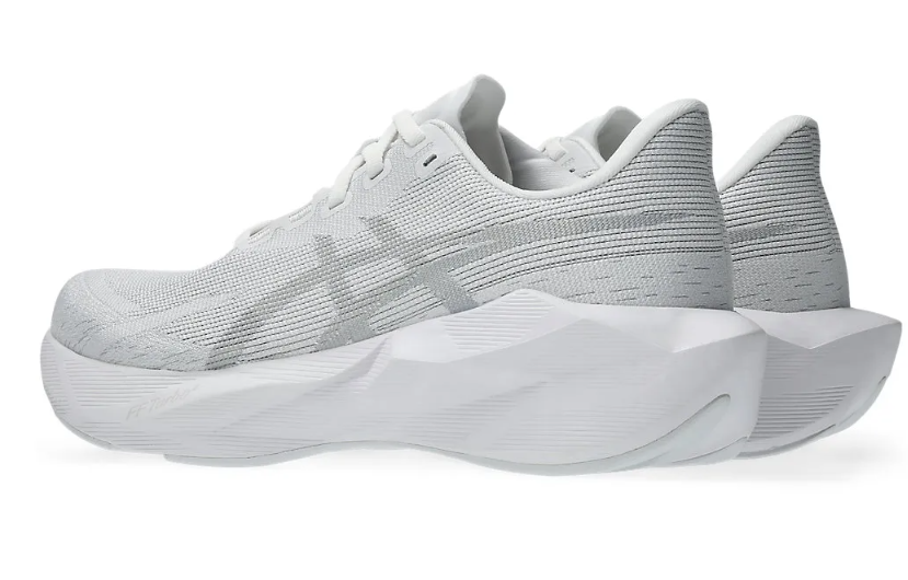 ASICS NOVABLAST 6 WOMENS